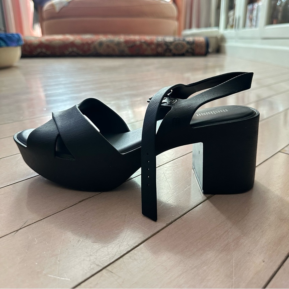 Melissa Essential Heel